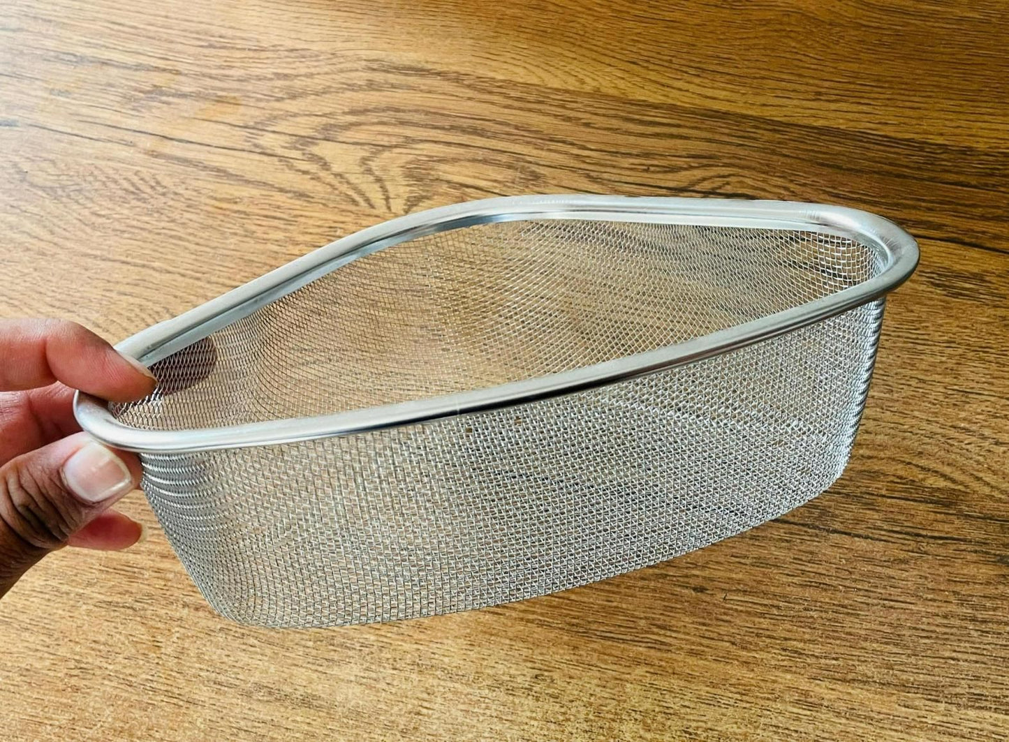 Triangle Stainless Steel Kitchen Sink Drain Basket – Space-Saving & Durable
